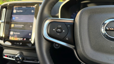 Volvo XC40 2.0 B4P Ultra Dark 5dr Auto Petrol Estate